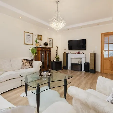 Centrum Two-bedrooms By Renters *