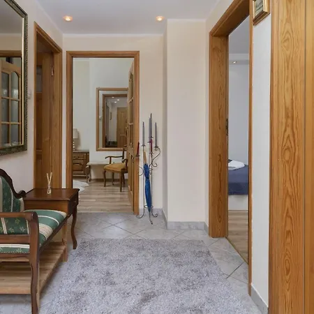 Apartamento Centrum Two-bedrooms By Renters